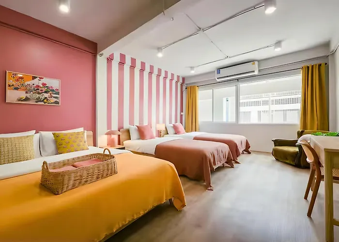 アパート Industrial Loft Sukhumvit 3-bedroom Designer House - 2 Min To Bts Bang Chak