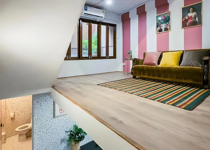 Industrial Loft Sukhumvit 3-bedroom Designer House - 2 Min To Bts Bang Chak