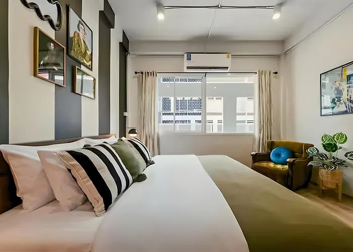 Industrial Loft Sukhumvit 3-bedroom Designer House - 2 Min To Bts Bang Chak