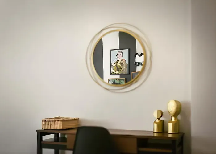 アパート Industrial Loft Sukhumvit 3-bedroom Designer House - 2 Min To Bts Bang Chak バンコク都