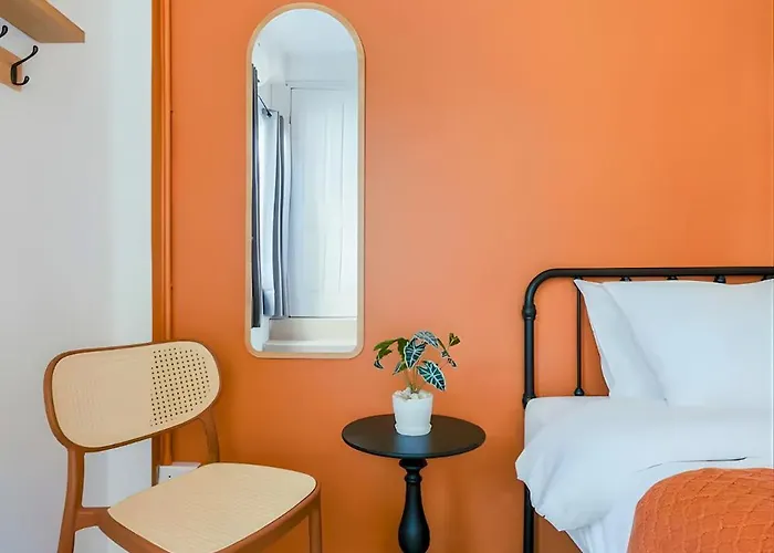 Industrial Loft Sukhumvit 3-bedroom Designer House - 2 Min To Bts Bang Chak バンコク都